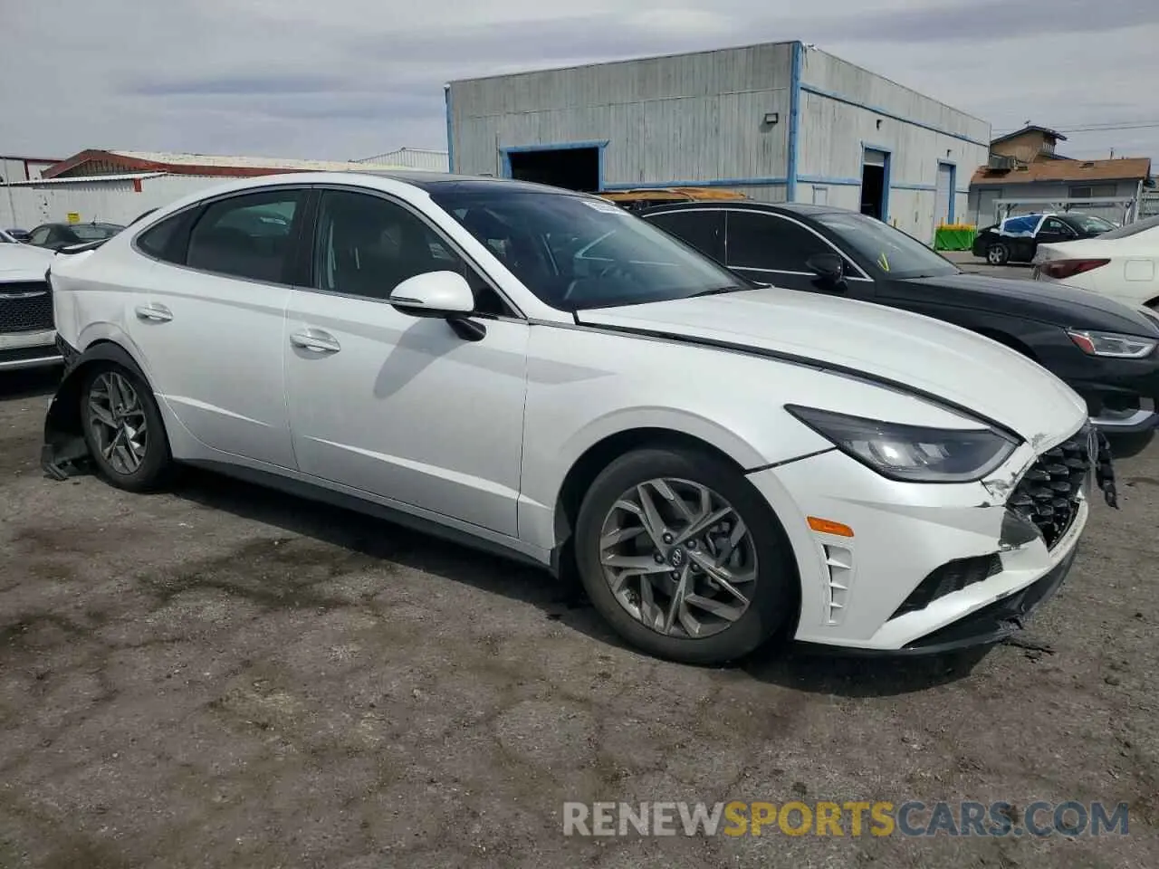 4 Photograph of a damaged car KMHL14JA6NA218692 HYUNDAI SONATA 2022