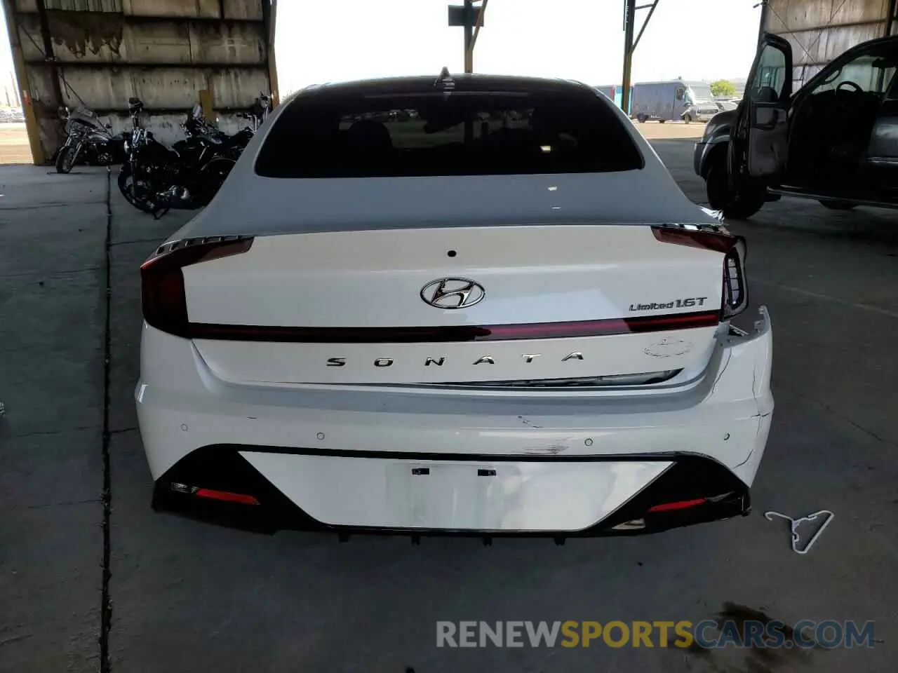 6 Photograph of a damaged car KMHL34J20NA173302 HYUNDAI SONATA 2022