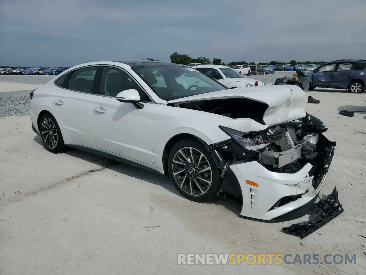 4 Photograph of a damaged car KMHL34J20NA216407 HYUNDAI SONATA 2022