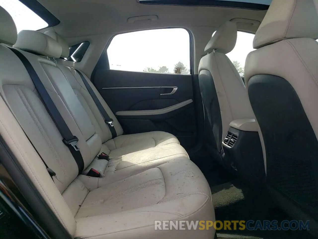 10 Photograph of a damaged car KMHL34J23NA179630 HYUNDAI SONATA 2022