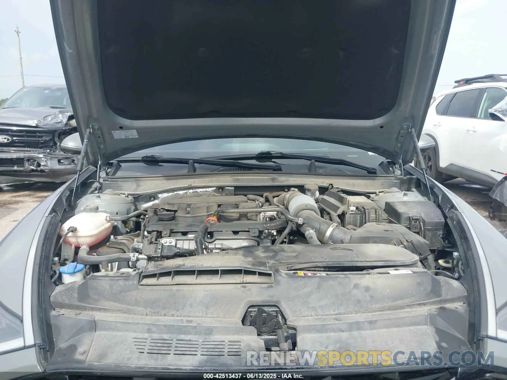 10 Photograph of a damaged car KMHL34J23NA222184 HYUNDAI SONATA 2022