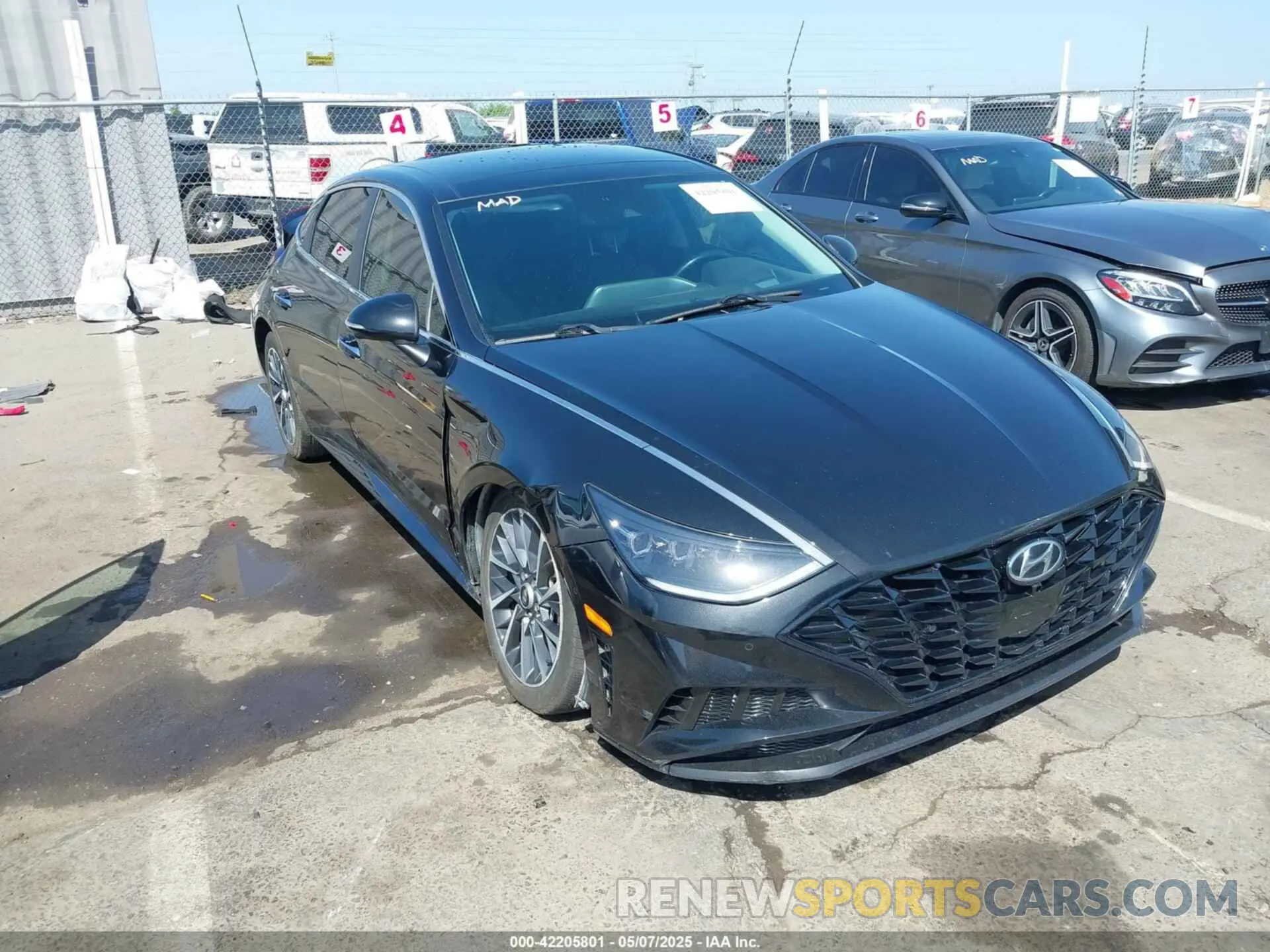 1 Photograph of a damaged car KMHL34J24NA187896 HYUNDAI SONATA 2022