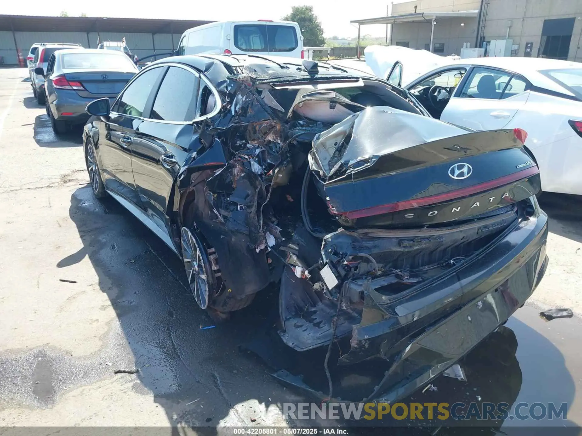 3 Photograph of a damaged car KMHL34J24NA187896 HYUNDAI SONATA 2022