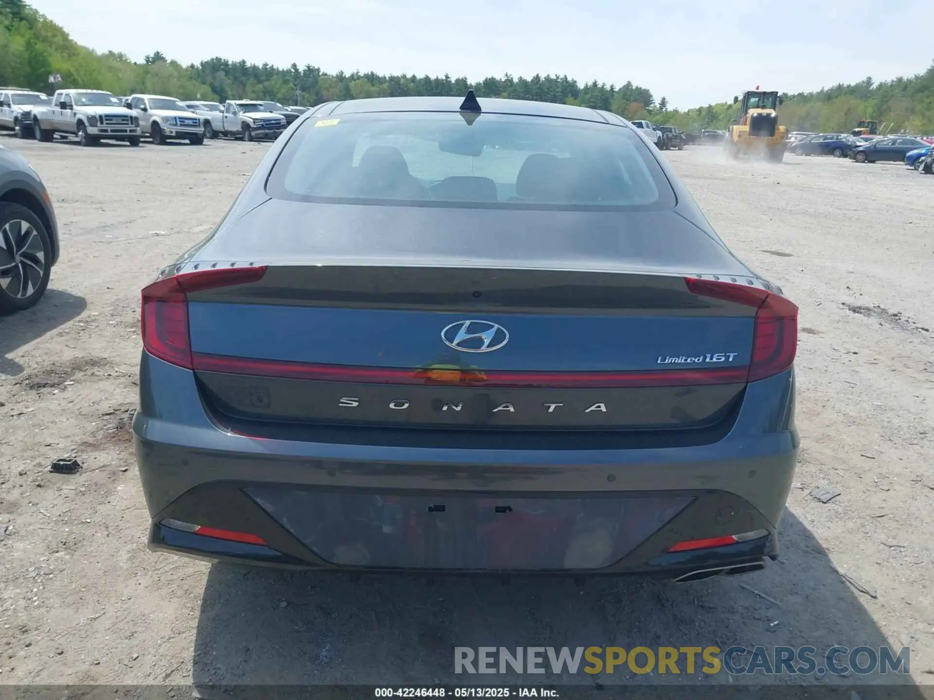 16 Photograph of a damaged car KMHL34J25NA206472 HYUNDAI SONATA 2022