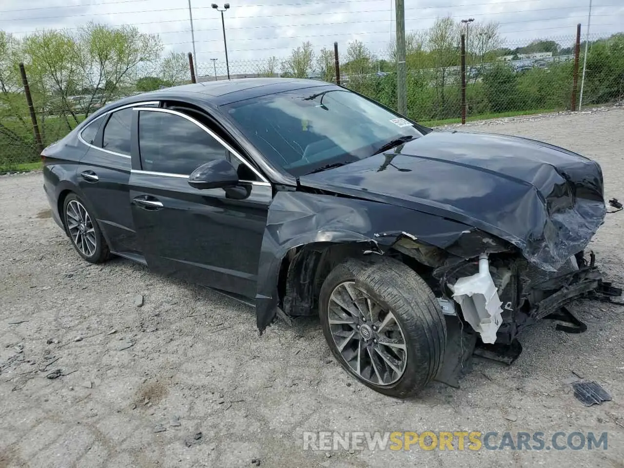 4 Photograph of a damaged car KMHL34J25NA227354 HYUNDAI SONATA 2022