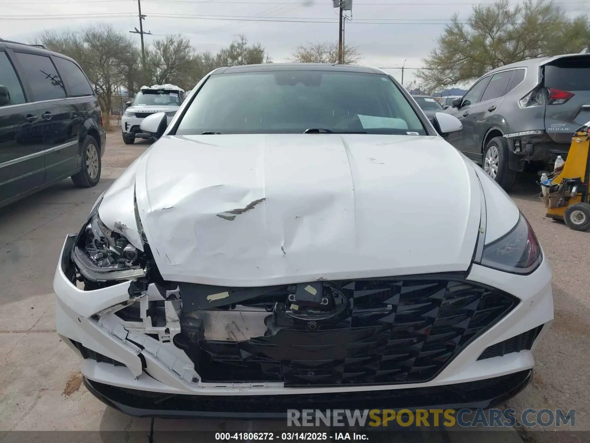 12 Photograph of a damaged car KMHL34J28NA200892 HYUNDAI SONATA 2022