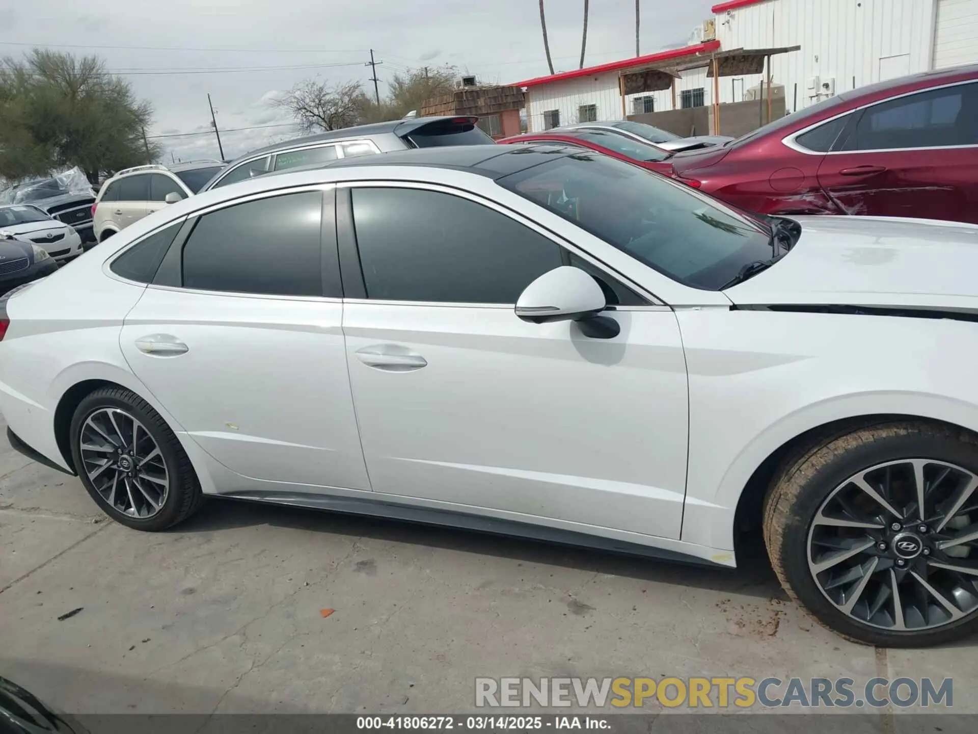 13 Photograph of a damaged car KMHL34J28NA200892 HYUNDAI SONATA 2022