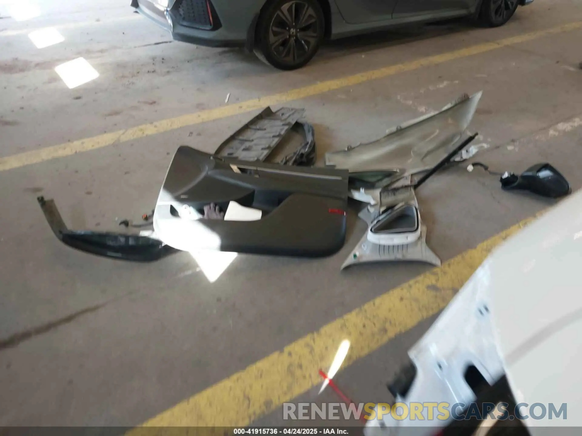 12 Photograph of a damaged car KMHL34J2XNA193542 HYUNDAI SONATA 2022