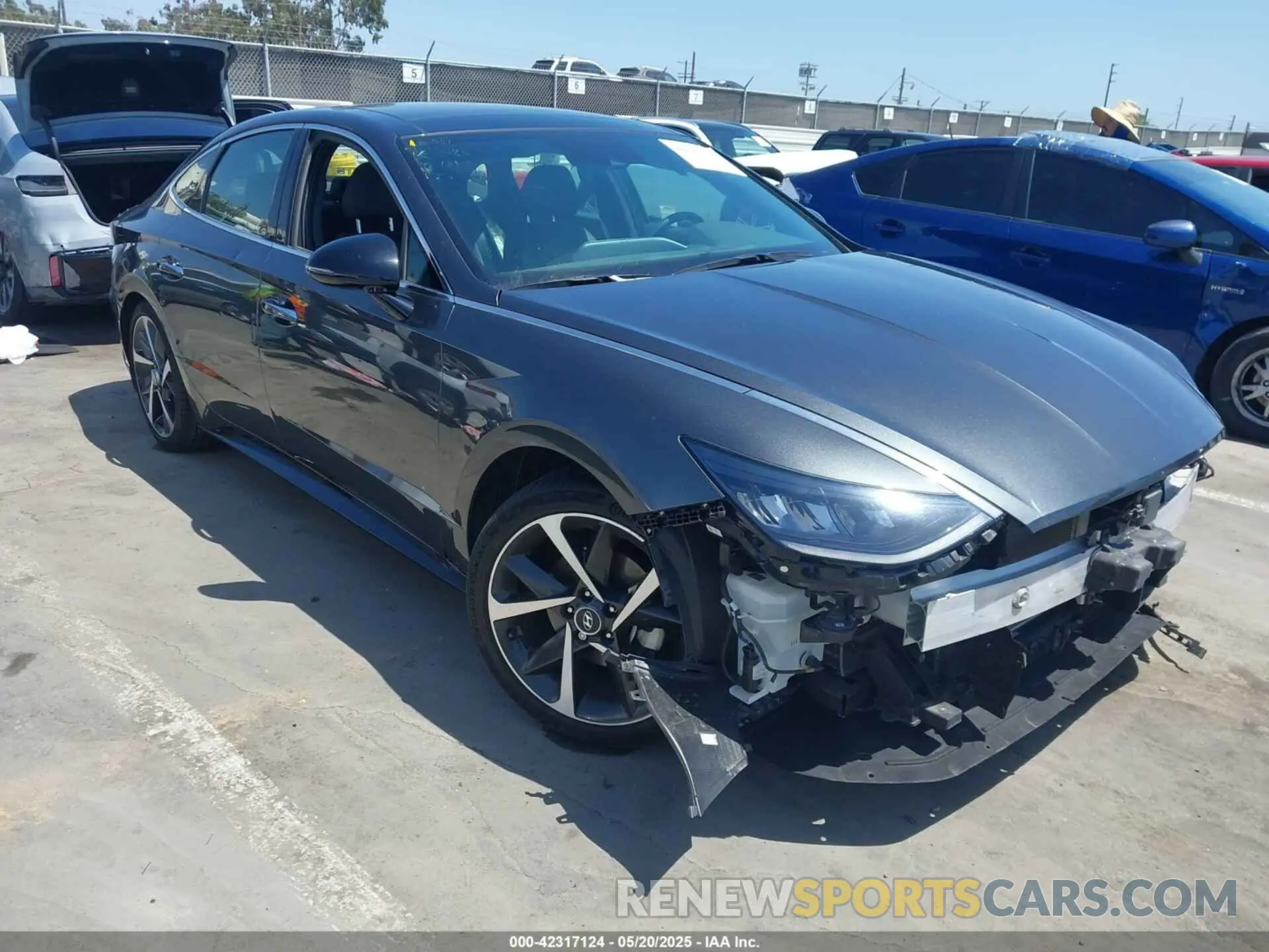 1 Photograph of a damaged car KMHL44J28NA235994 HYUNDAI SONATA 2022
