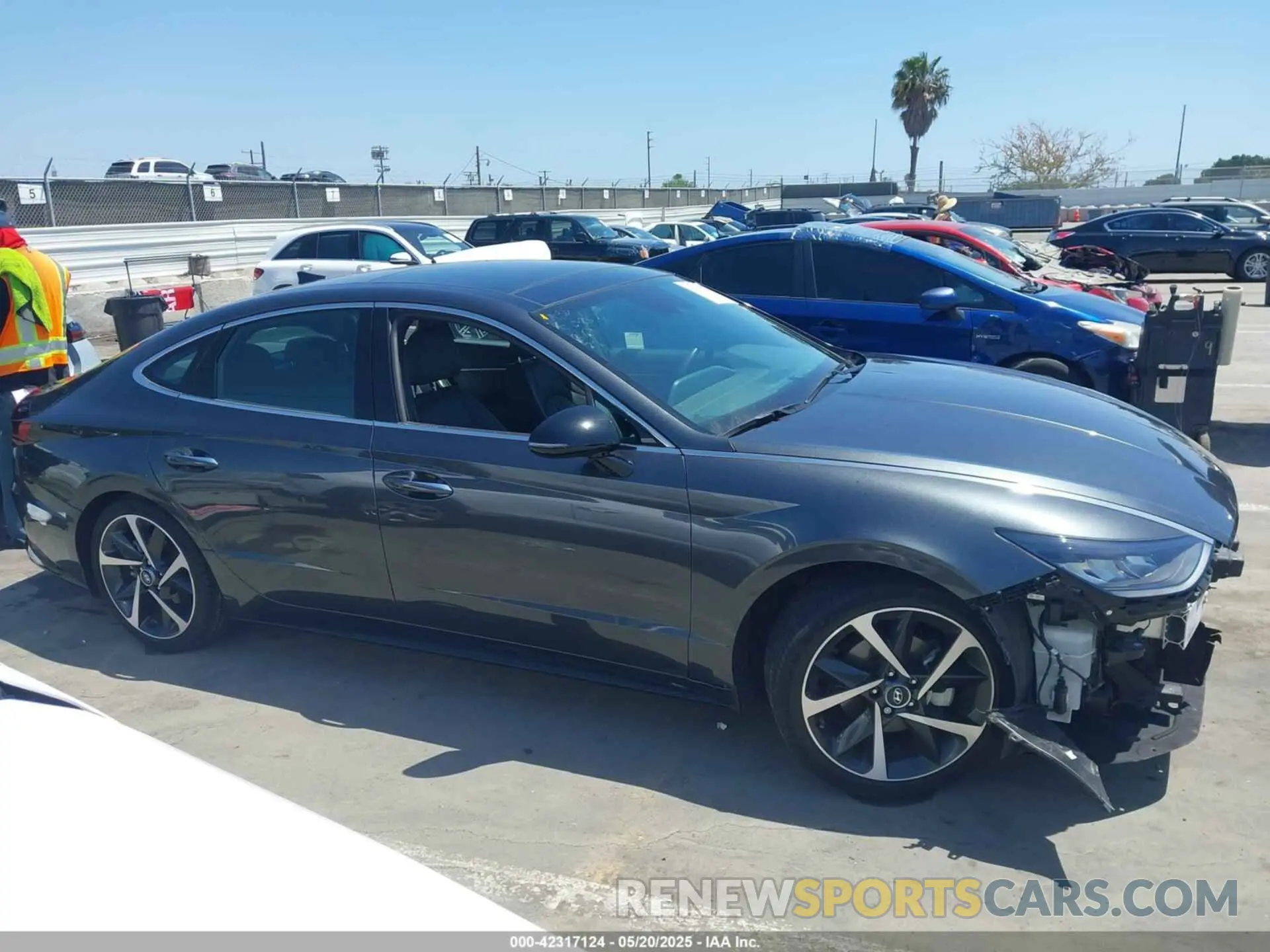 13 Photograph of a damaged car KMHL44J28NA235994 HYUNDAI SONATA 2022