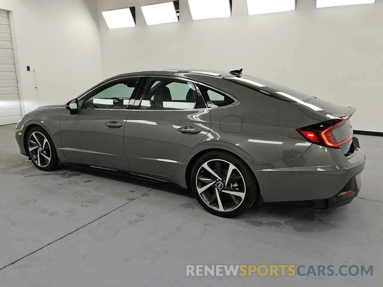 2 Photograph of a damaged car KMHL44J28NA239611 HYUNDAI SONATA 2022