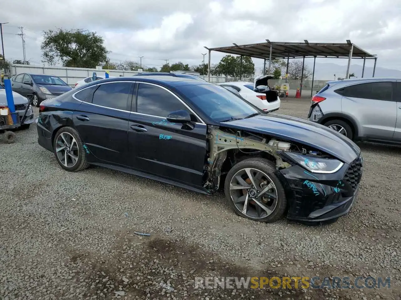 4 Photograph of a damaged car KMHL44J29NA209579 HYUNDAI SONATA 2022