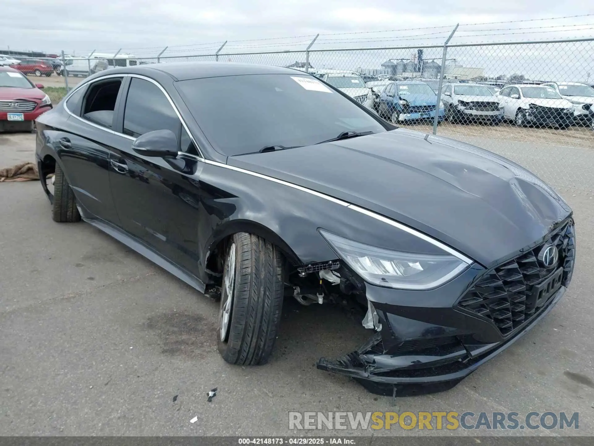 1 Photograph of a damaged car KMHL64JA0NA191717 HYUNDAI SONATA 2022