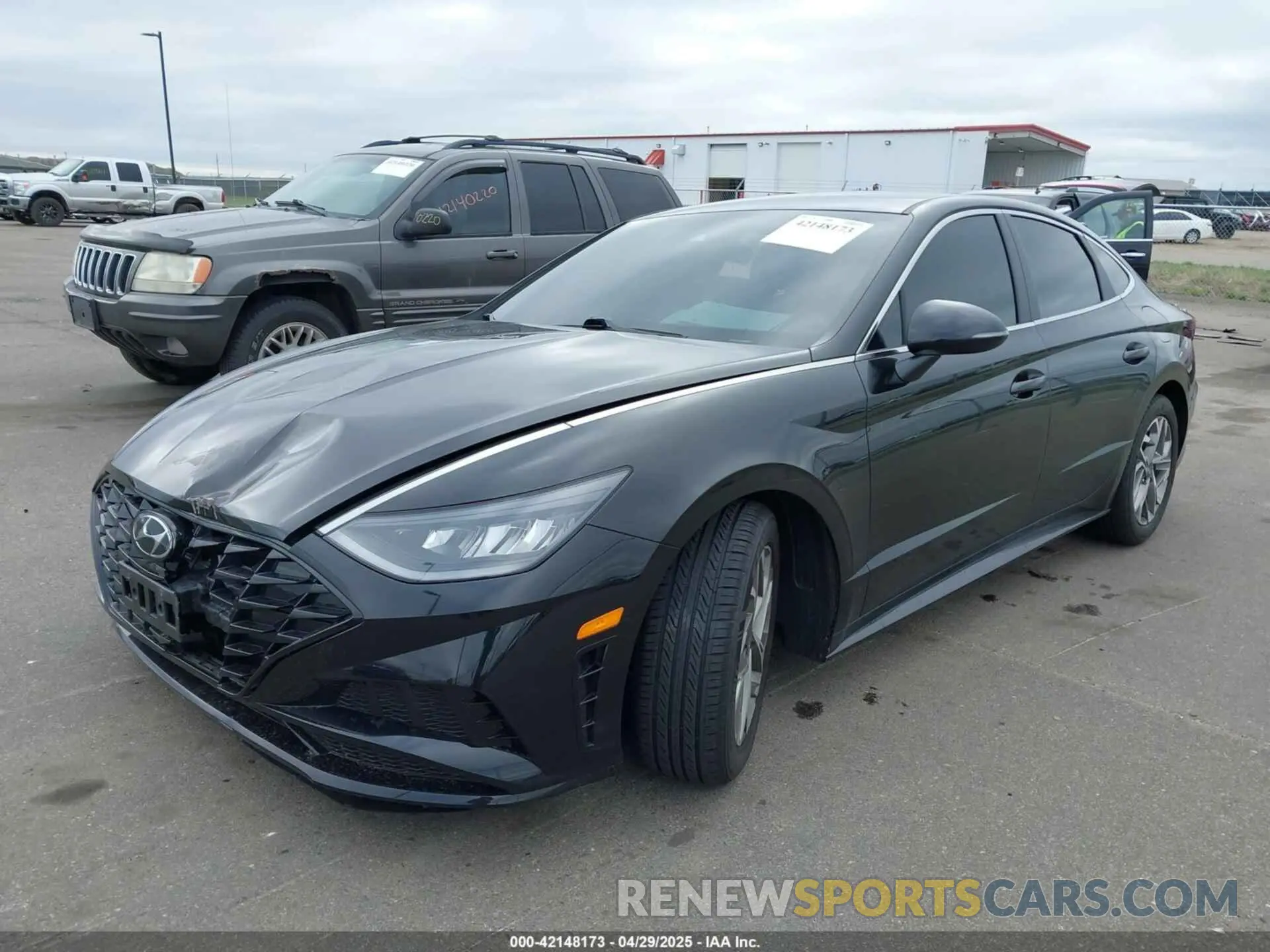 2 Photograph of a damaged car KMHL64JA0NA191717 HYUNDAI SONATA 2022