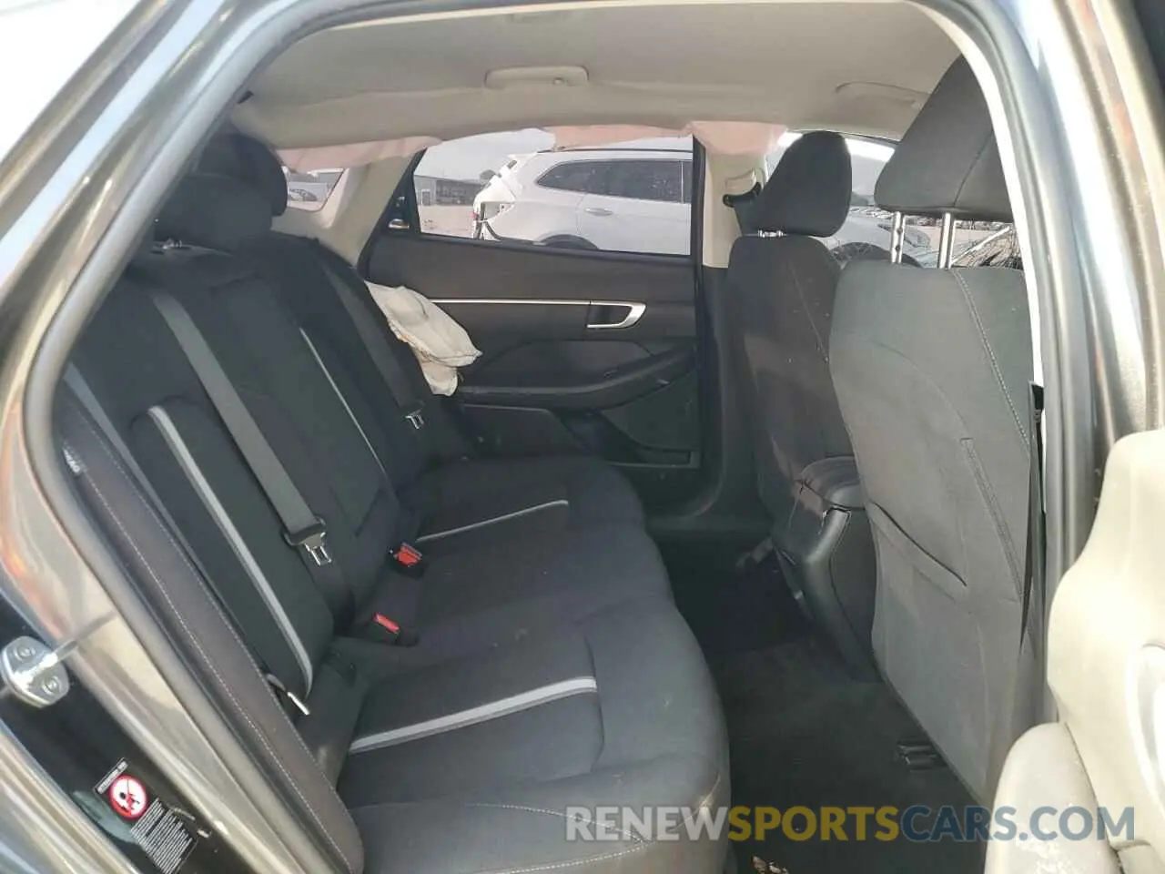 10 Photograph of a damaged car KMHL64JA0NA207074 HYUNDAI SONATA 2022