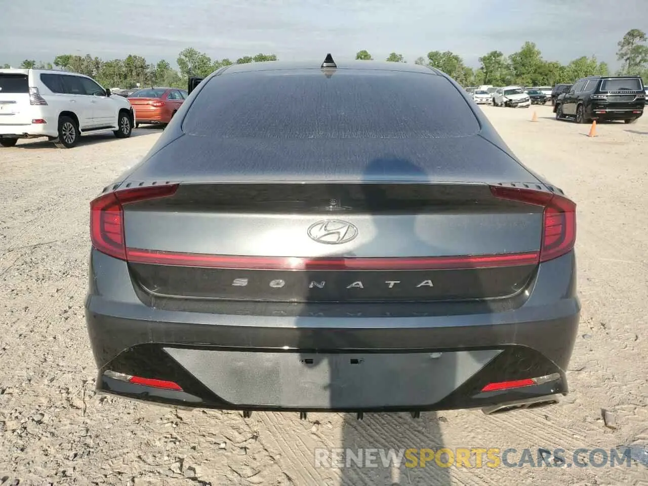 6 Photograph of a damaged car KMHL64JA0NA207074 HYUNDAI SONATA 2022