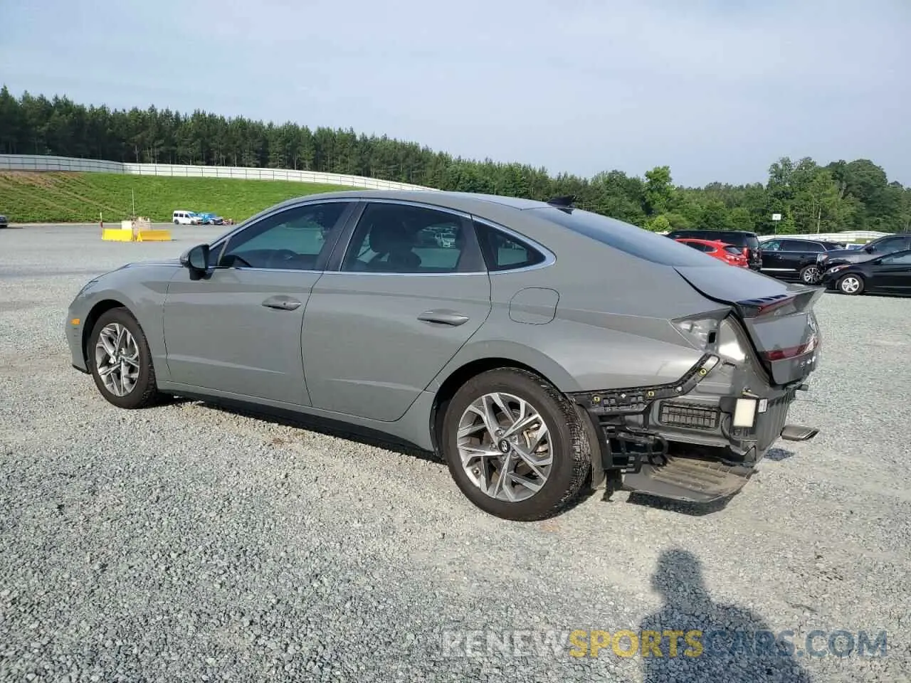 2 Photograph of a damaged car KMHL64JA0NA220178 HYUNDAI SONATA 2022