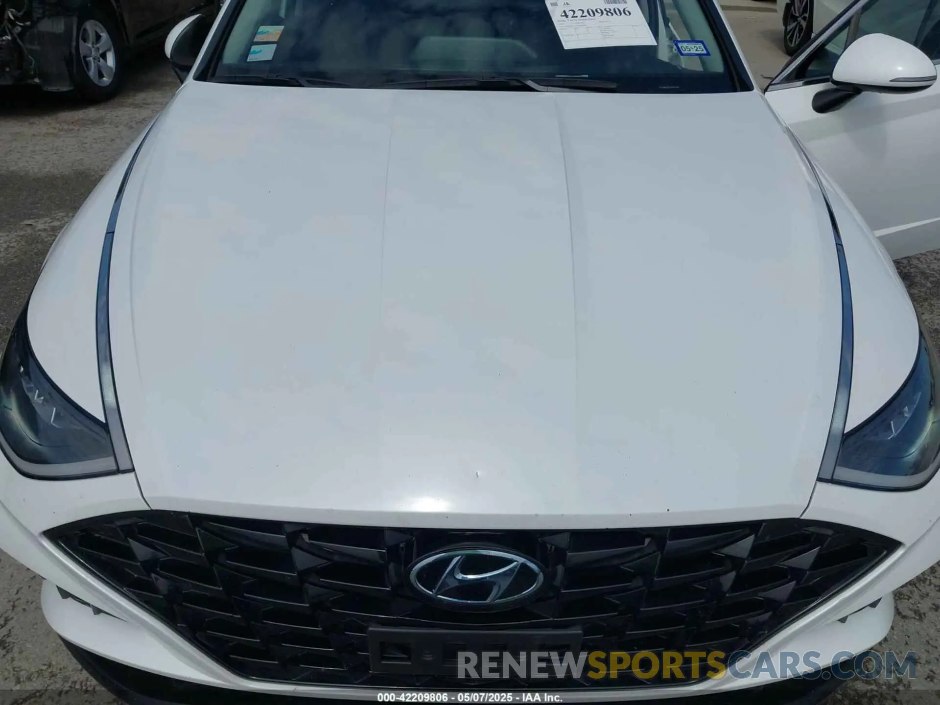 6 Photograph of a damaged car KMHL64JA1NA210095 HYUNDAI SONATA 2022