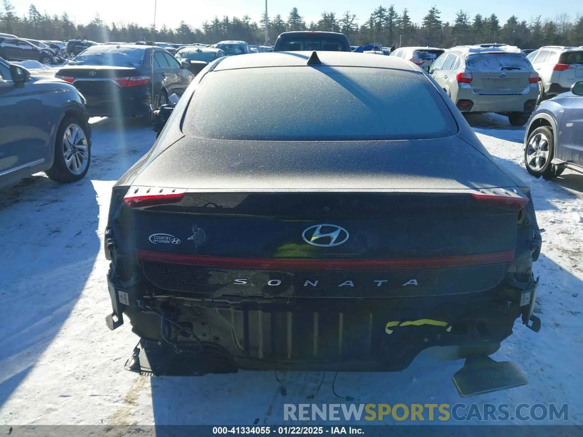 17 Photograph of a damaged car KMHL64JA2NA240495 HYUNDAI SONATA 2022
