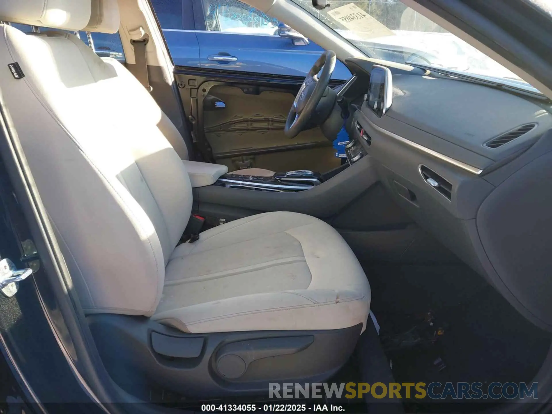 5 Photograph of a damaged car KMHL64JA2NA240495 HYUNDAI SONATA 2022