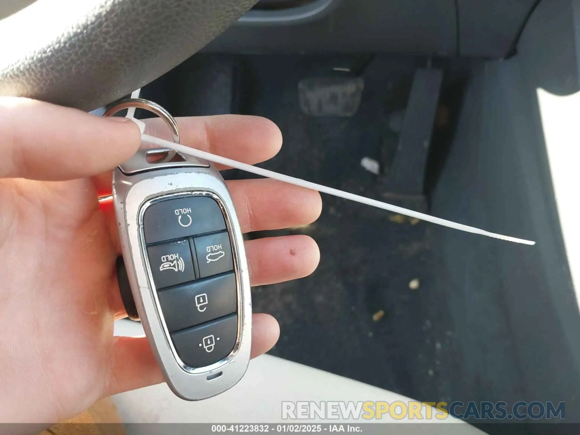 11 Photograph of a damaged car KMHL64JA3NA205075 HYUNDAI SONATA 2022