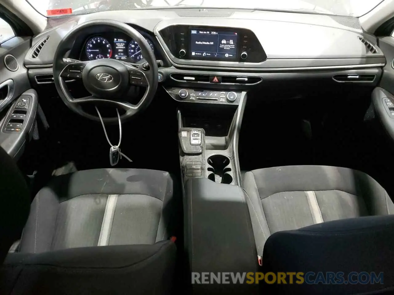 8 Photograph of a damaged car KMHL64JA4NA173429 HYUNDAI SONATA 2022