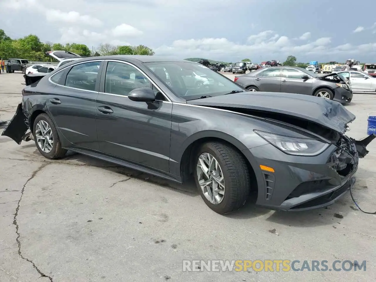 4 Photograph of a damaged car KMHL64JA4NA234827 HYUNDAI SONATA 2022