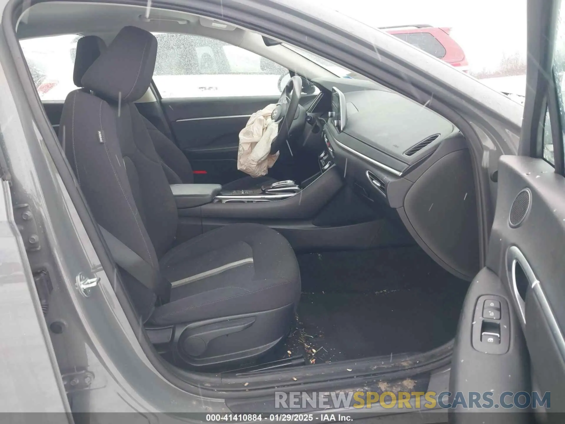 5 Photograph of a damaged car KMHL64JA6NA175456 HYUNDAI SONATA 2022