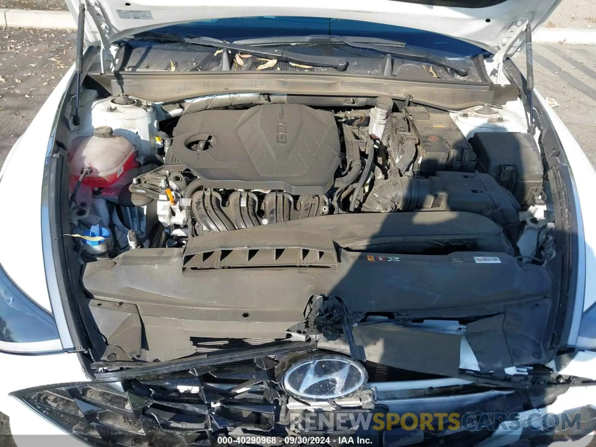 10 Photograph of a damaged car KMHL64JA7NA215155 HYUNDAI SONATA 2022