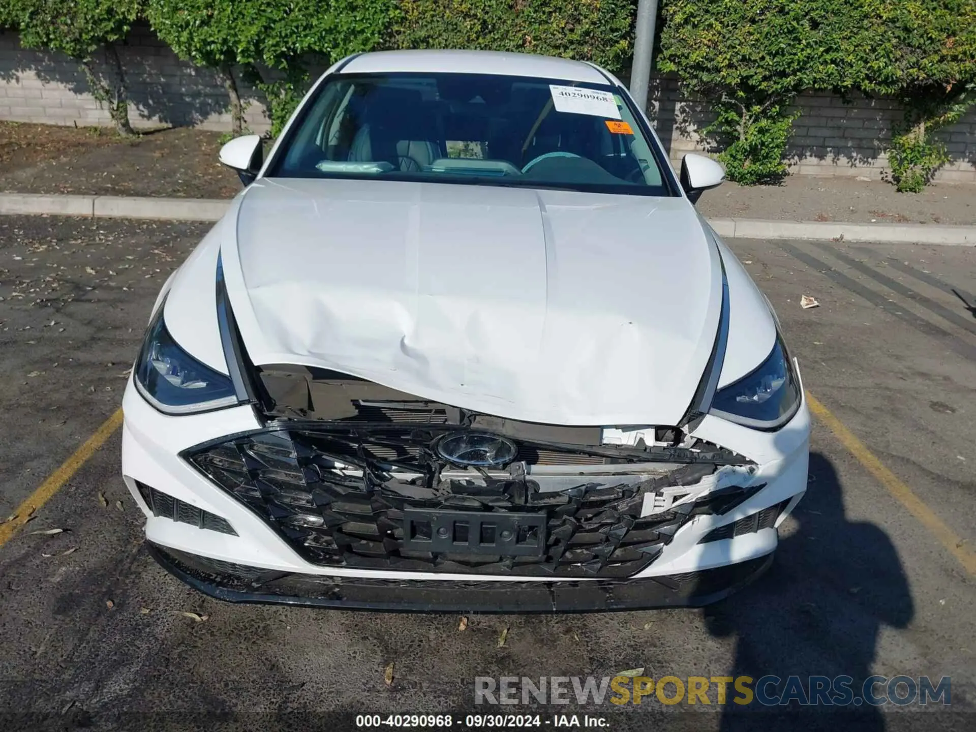 12 Photograph of a damaged car KMHL64JA7NA215155 HYUNDAI SONATA 2022
