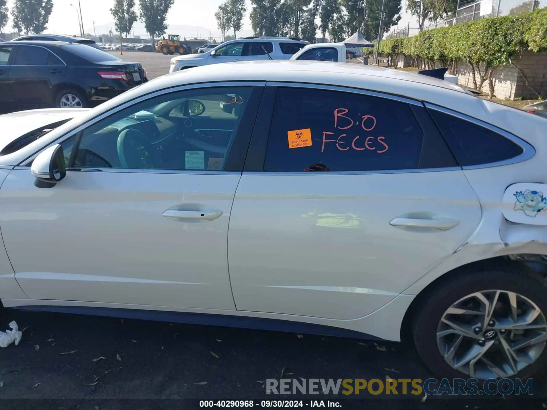 14 Photograph of a damaged car KMHL64JA7NA215155 HYUNDAI SONATA 2022
