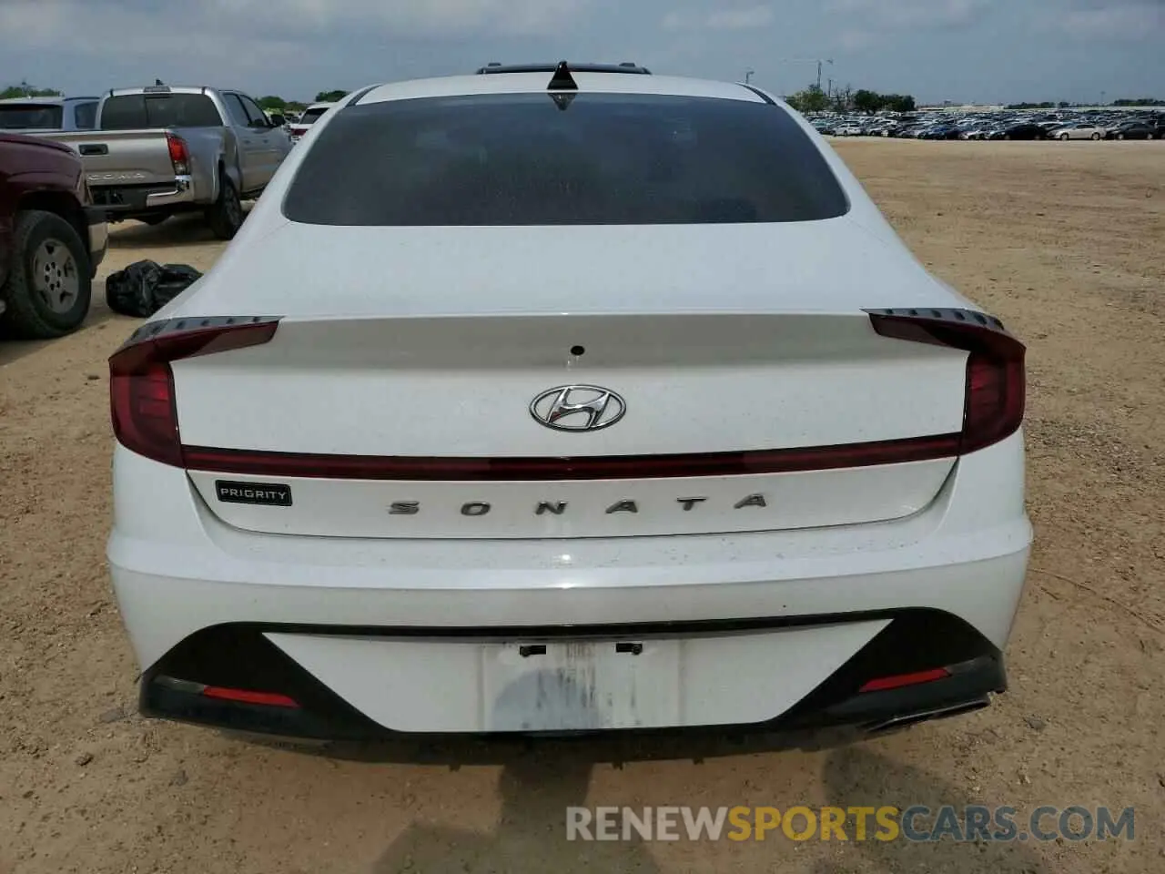 6 Photograph of a damaged car KMHL64JA8NA220364 HYUNDAI SONATA 2022