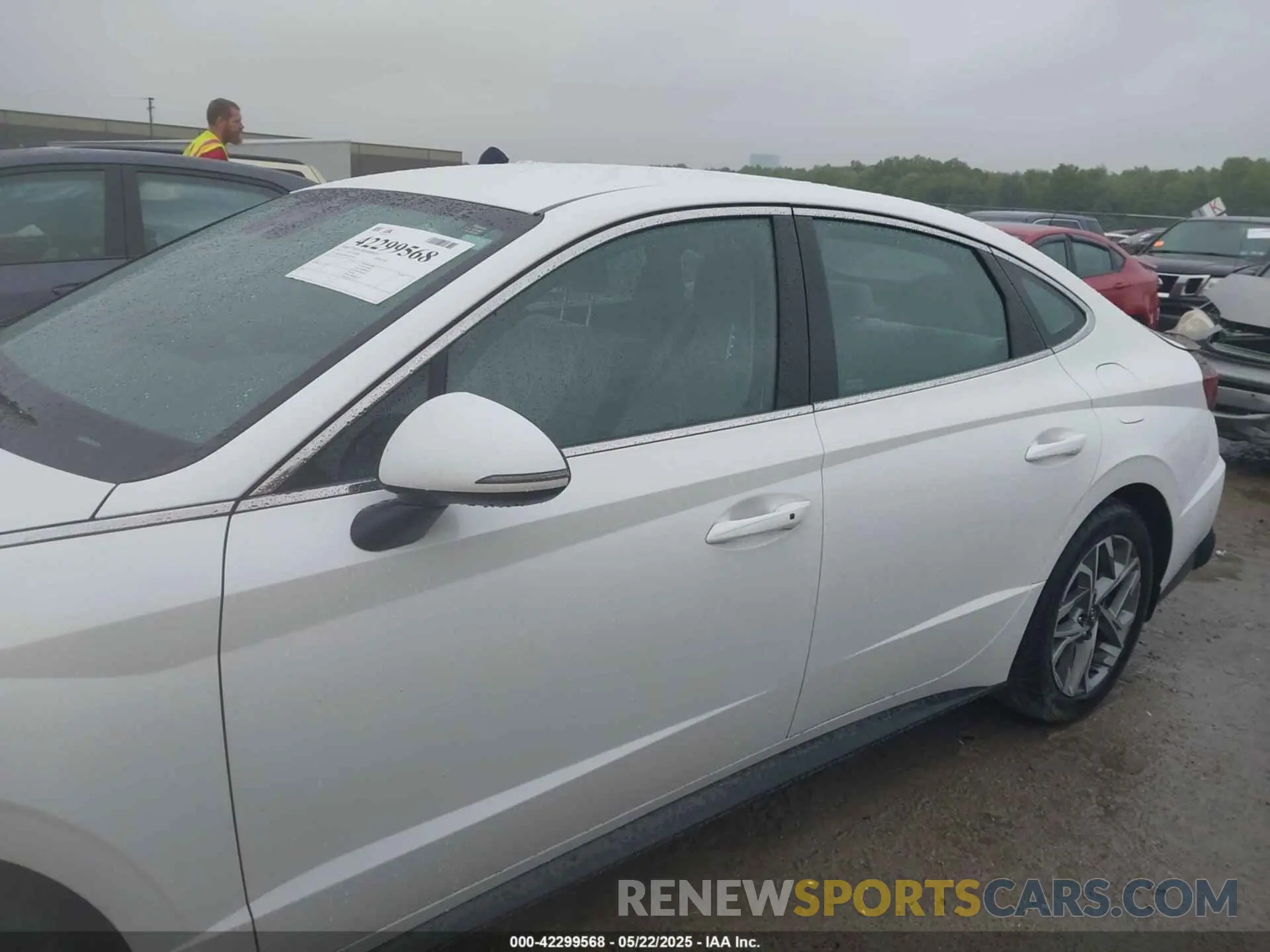 14 Photograph of a damaged car KMHL64JA8NA233499 HYUNDAI SONATA 2022