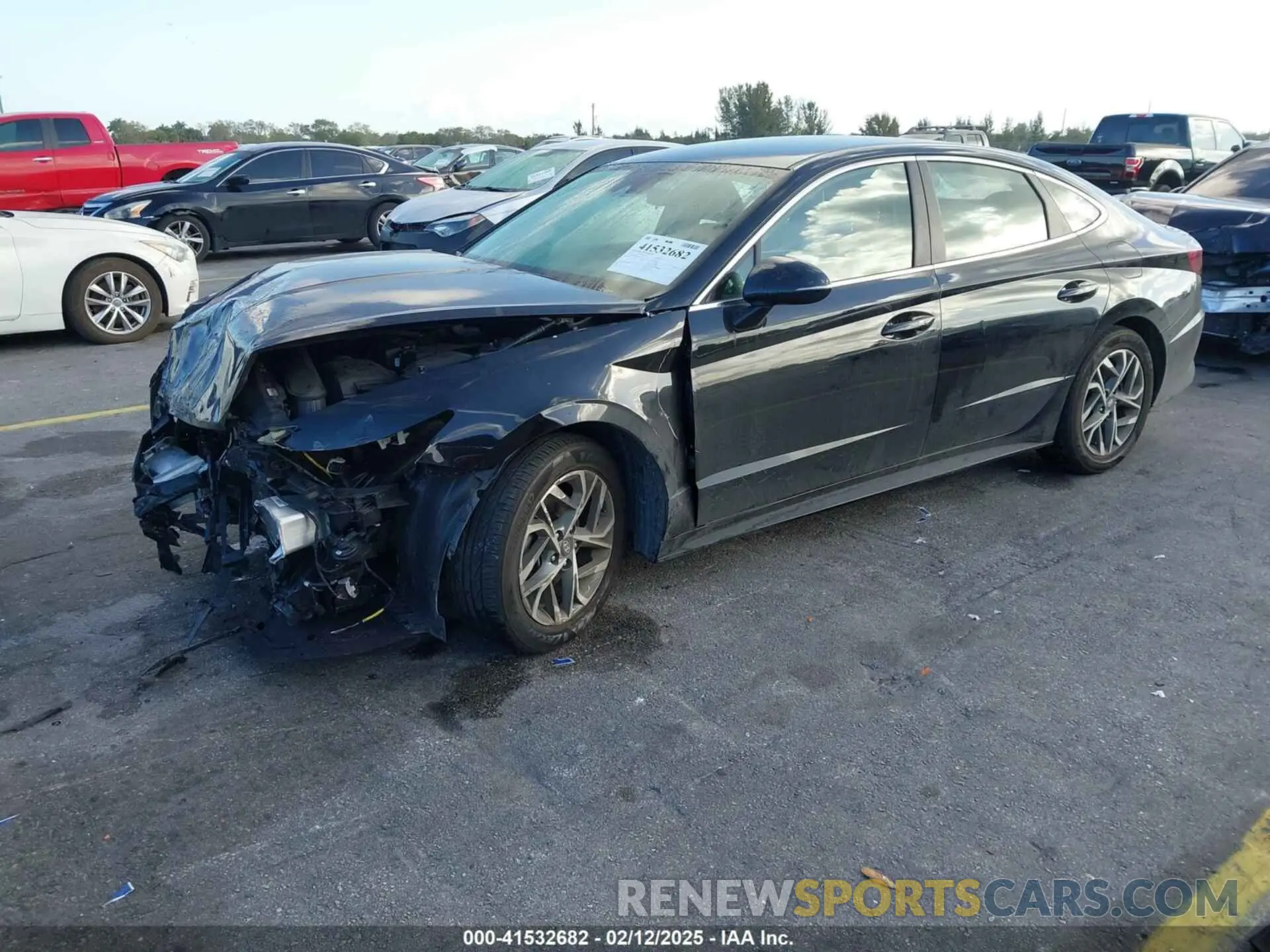 2 Photograph of a damaged car KMHL64JAXNA218793 HYUNDAI SONATA 2022