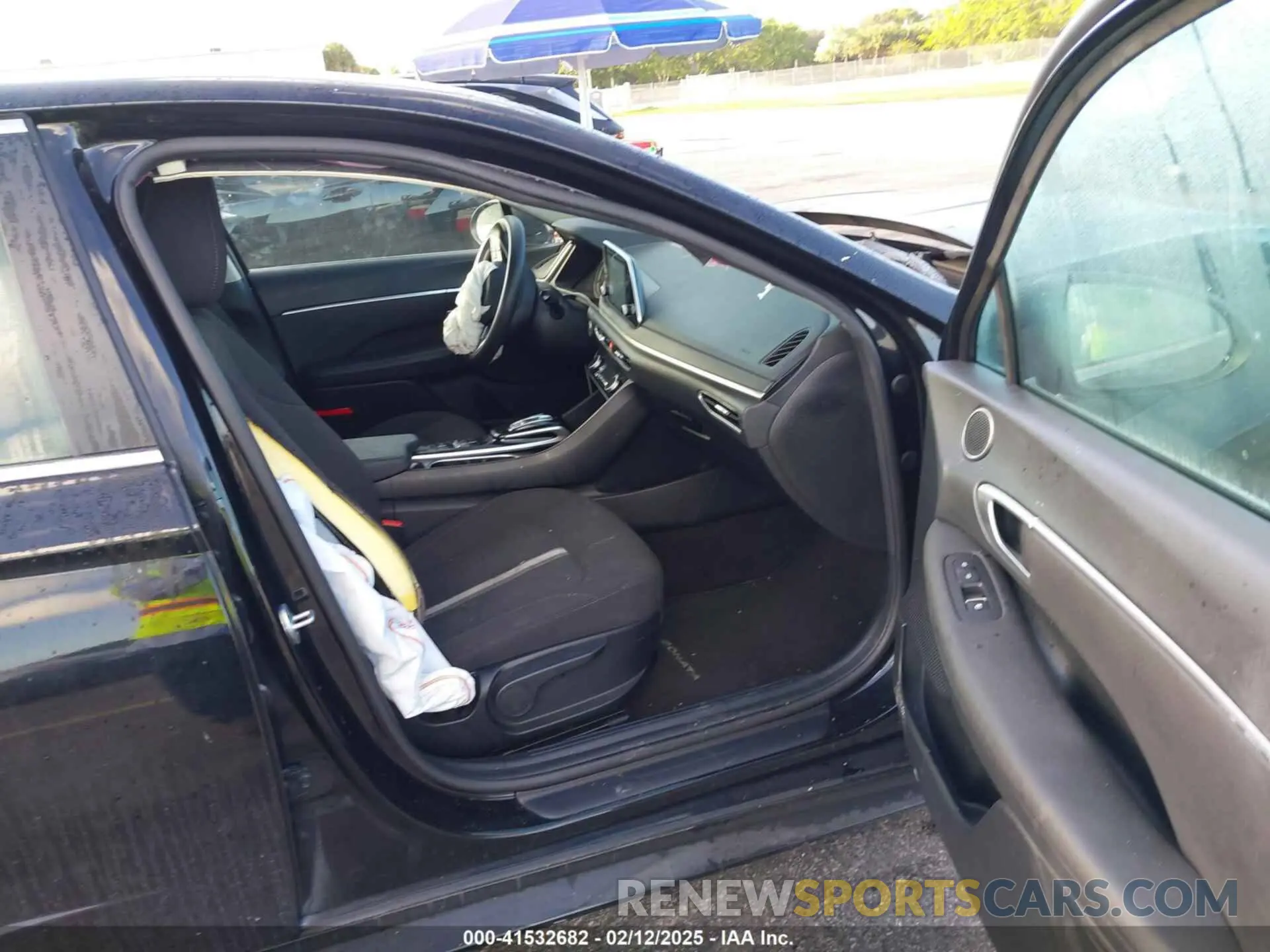 5 Photograph of a damaged car KMHL64JAXNA218793 HYUNDAI SONATA 2022