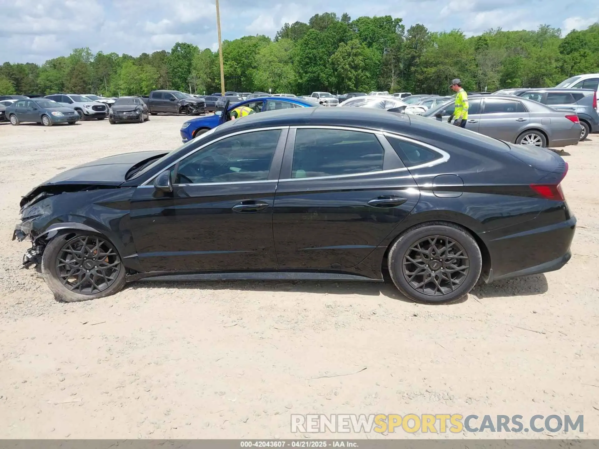 14 Photograph of a damaged car KMHL14JA0PA295917 HYUNDAI SONATA 2023