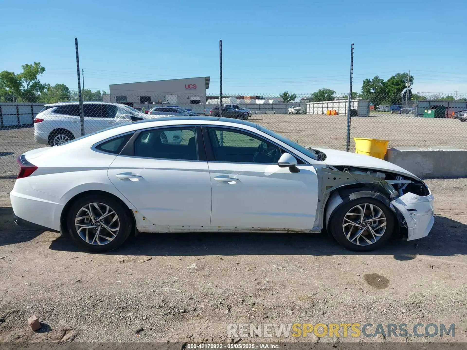 13 Photograph of a damaged car KMHL14JA1PA250680 HYUNDAI SONATA 2023