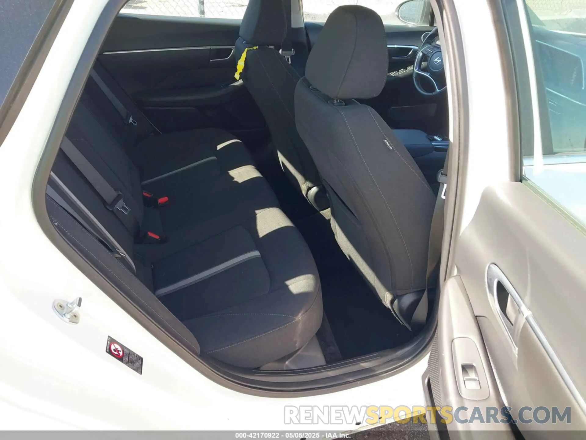 8 Photograph of a damaged car KMHL14JA1PA250680 HYUNDAI SONATA 2023