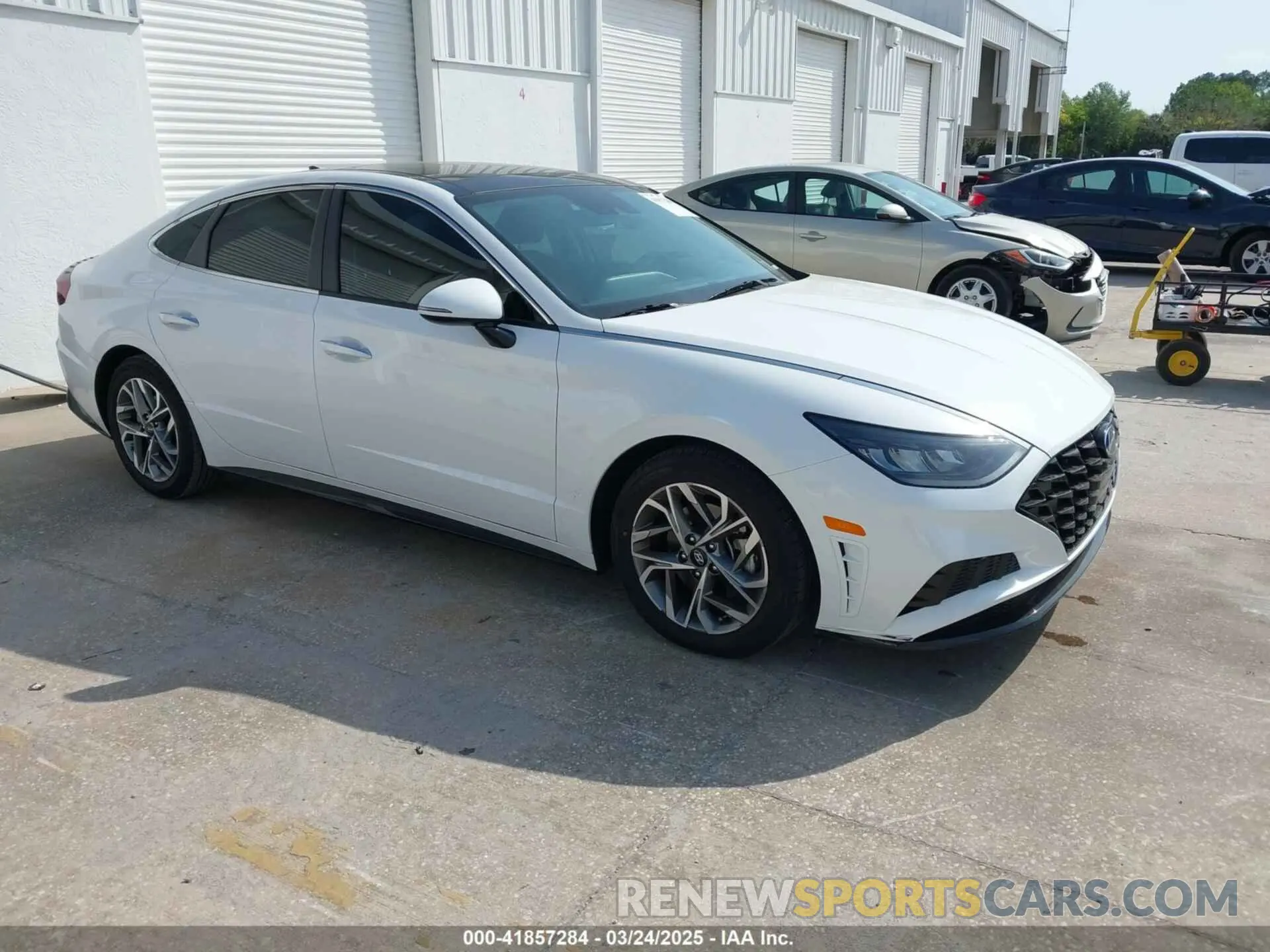 1 Photograph of a damaged car KMHL14JA1PA289933 HYUNDAI SONATA 2023