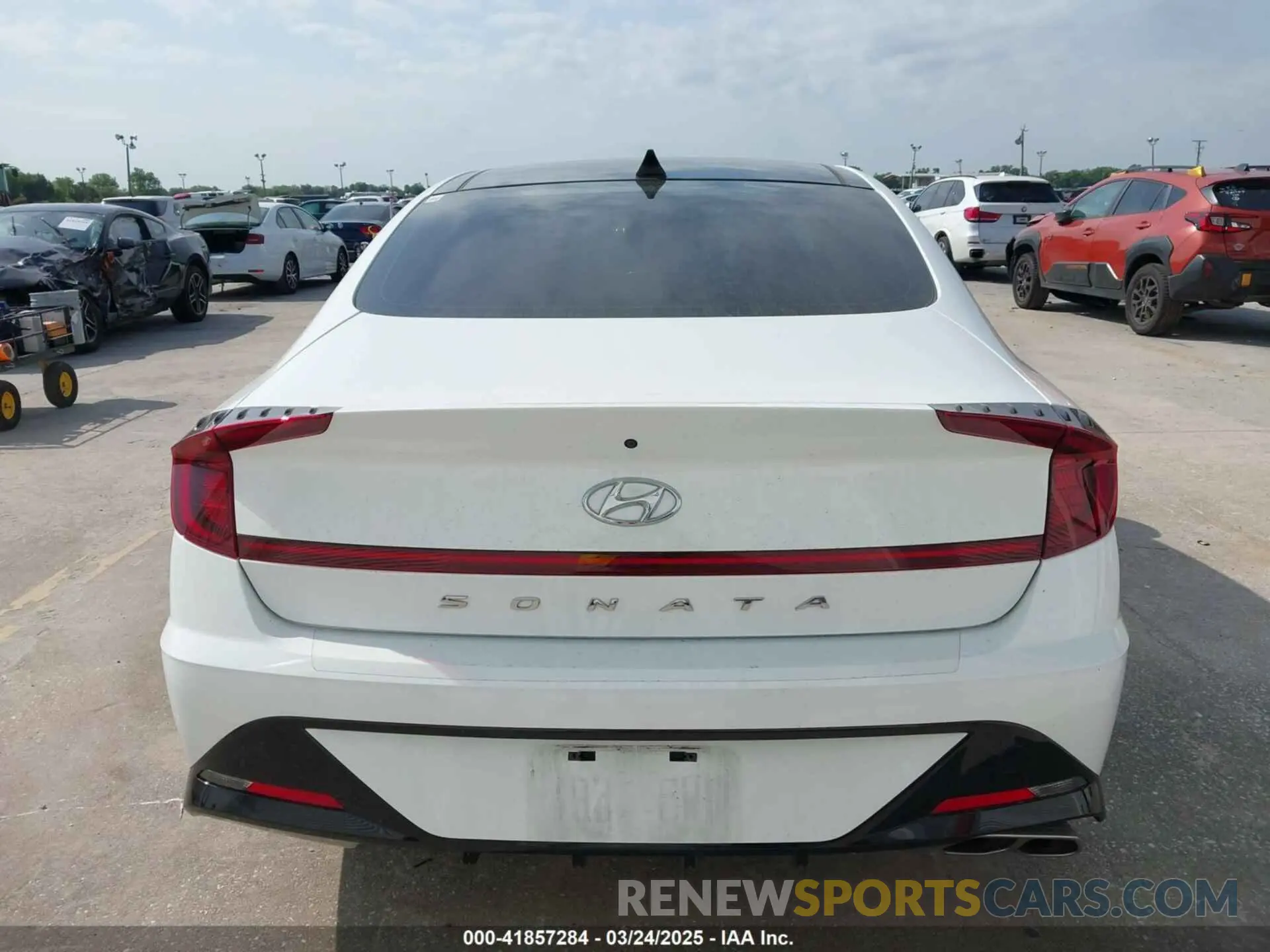 16 Photograph of a damaged car KMHL14JA1PA289933 HYUNDAI SONATA 2023