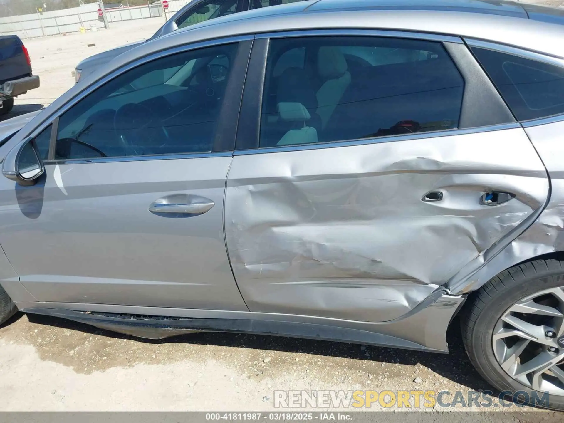 14 Photograph of a damaged car KMHL14JA2PA269576 HYUNDAI SONATA 2023