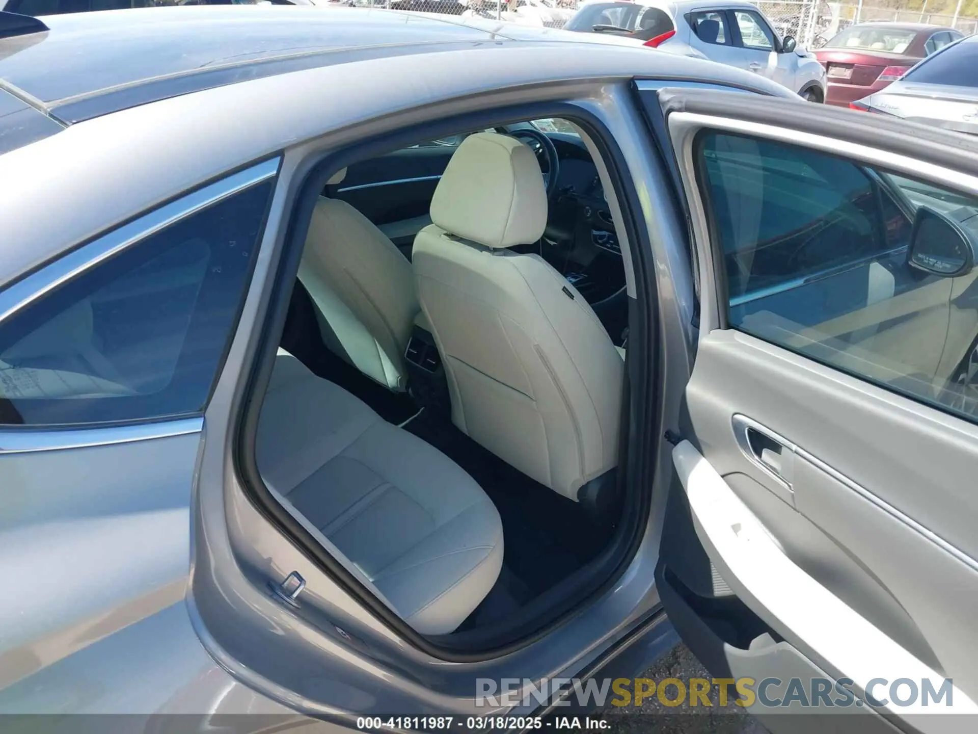8 Photograph of a damaged car KMHL14JA2PA269576 HYUNDAI SONATA 2023