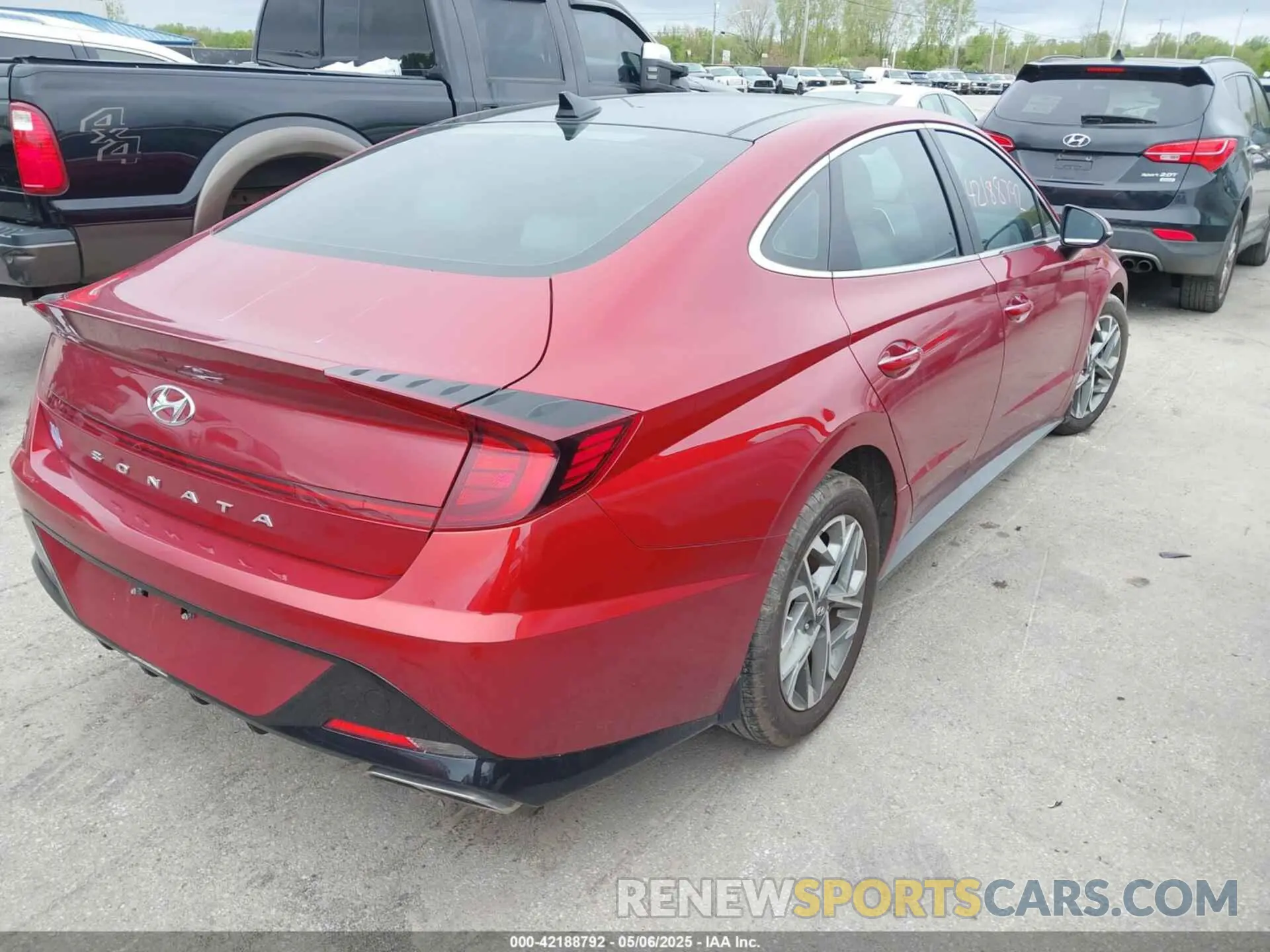 4 Photograph of a damaged car KMHL14JA2PA332045 HYUNDAI SONATA 2023