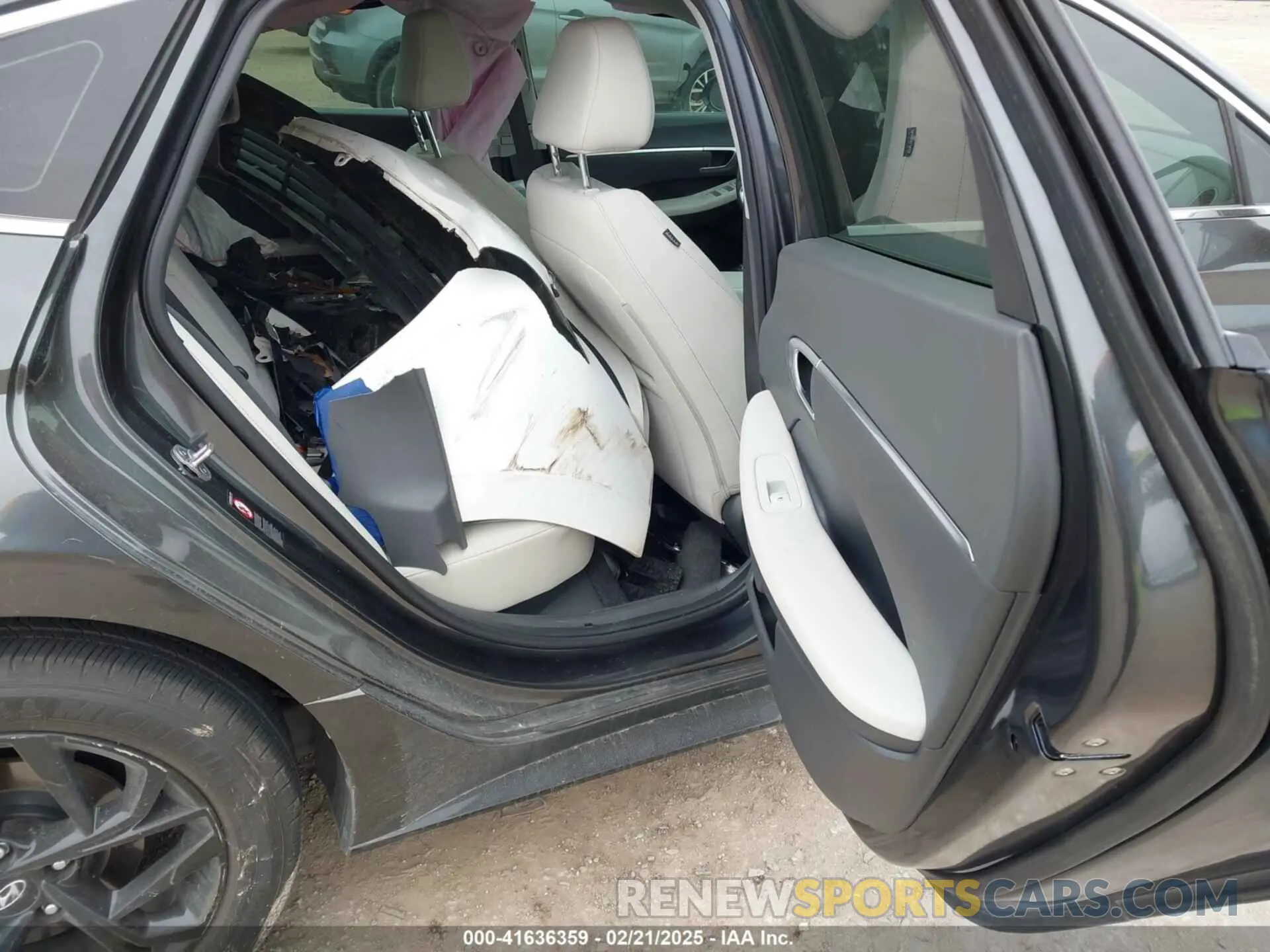 8 Photograph of a damaged car KMHL14JA2PA342851 HYUNDAI SONATA 2023