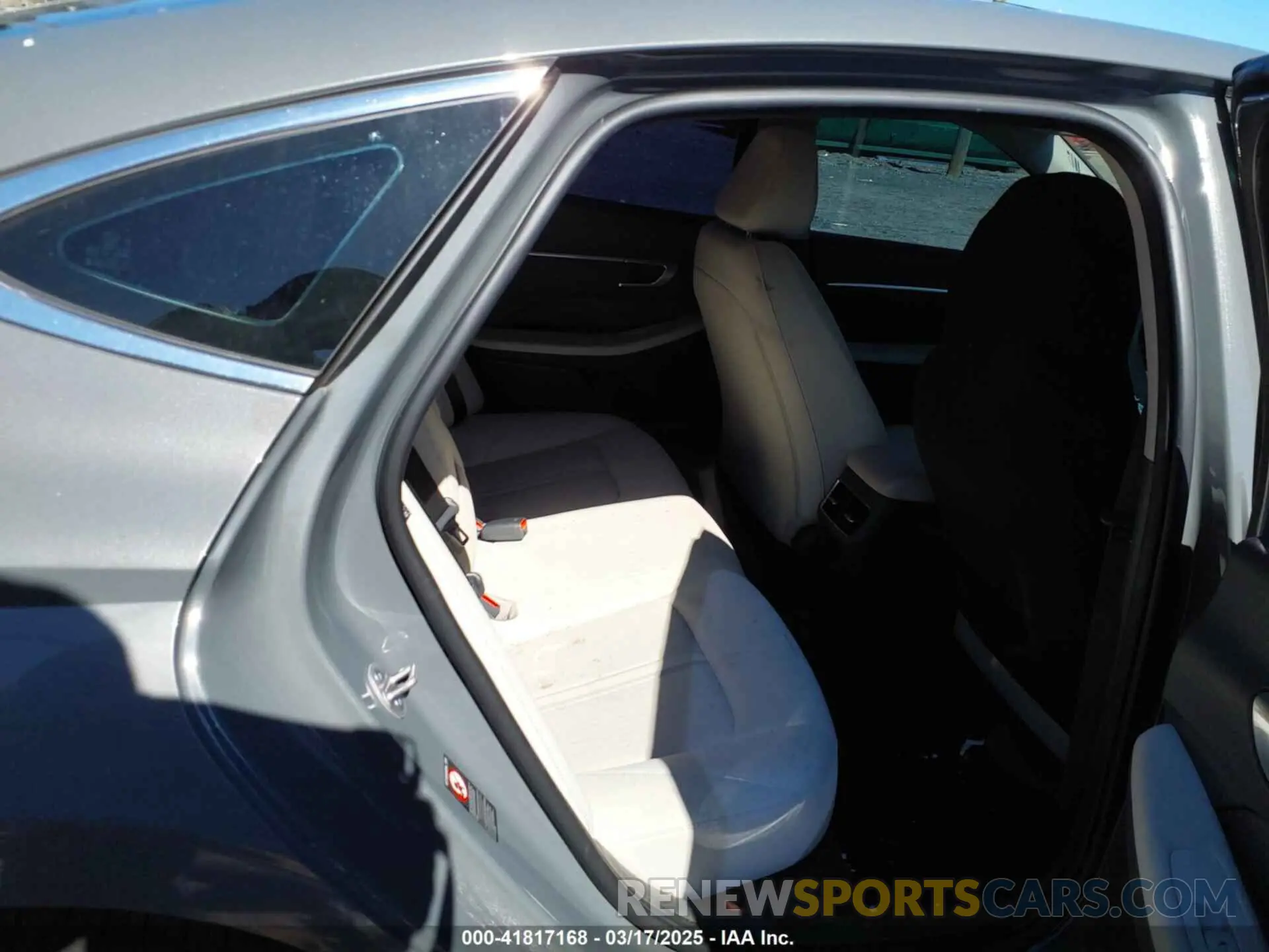8 Photograph of a damaged car KMHL14JA3PA306084 HYUNDAI SONATA 2023