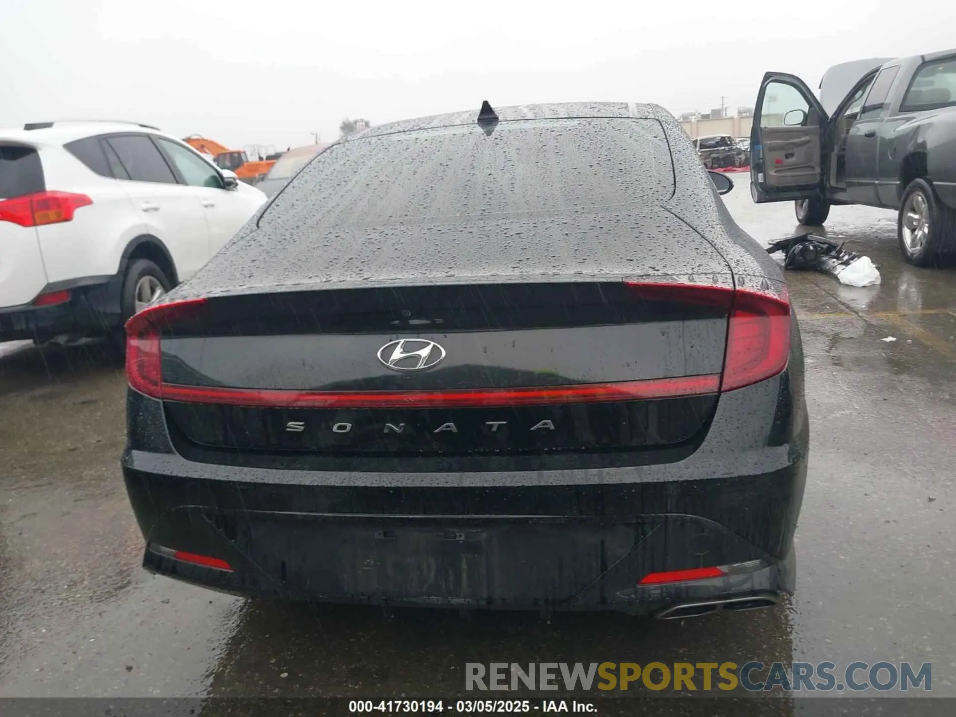 17 Photograph of a damaged car KMHL14JA4PA294477 HYUNDAI SONATA 2023