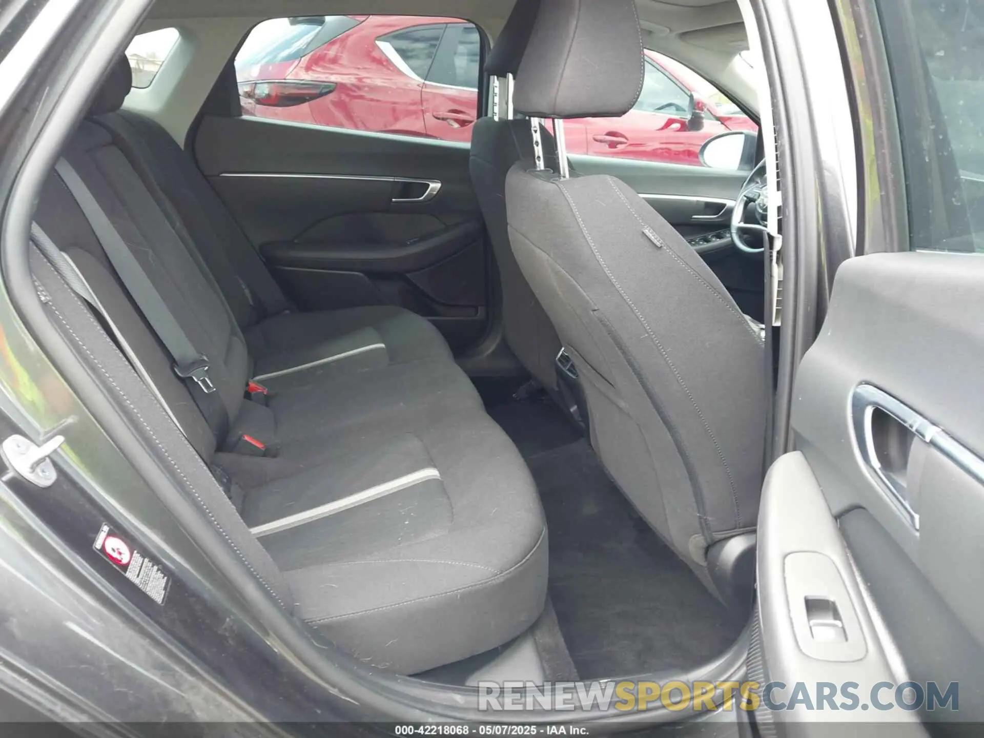 8 Photograph of a damaged car KMHL14JA5PA283357 HYUNDAI SONATA 2023