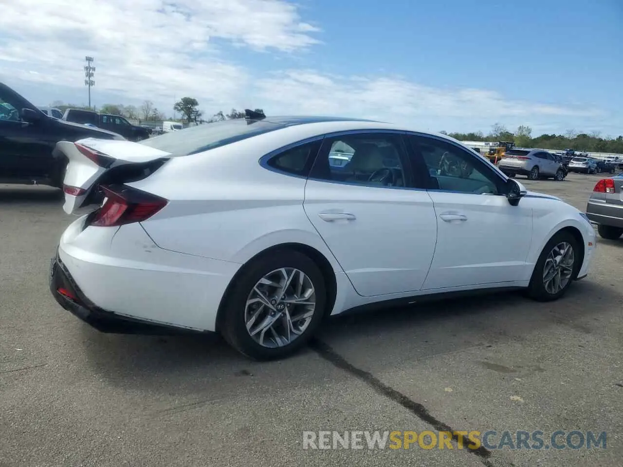 3 Photograph of a damaged car KMHL14JA8PA308784 HYUNDAI SONATA 2023
