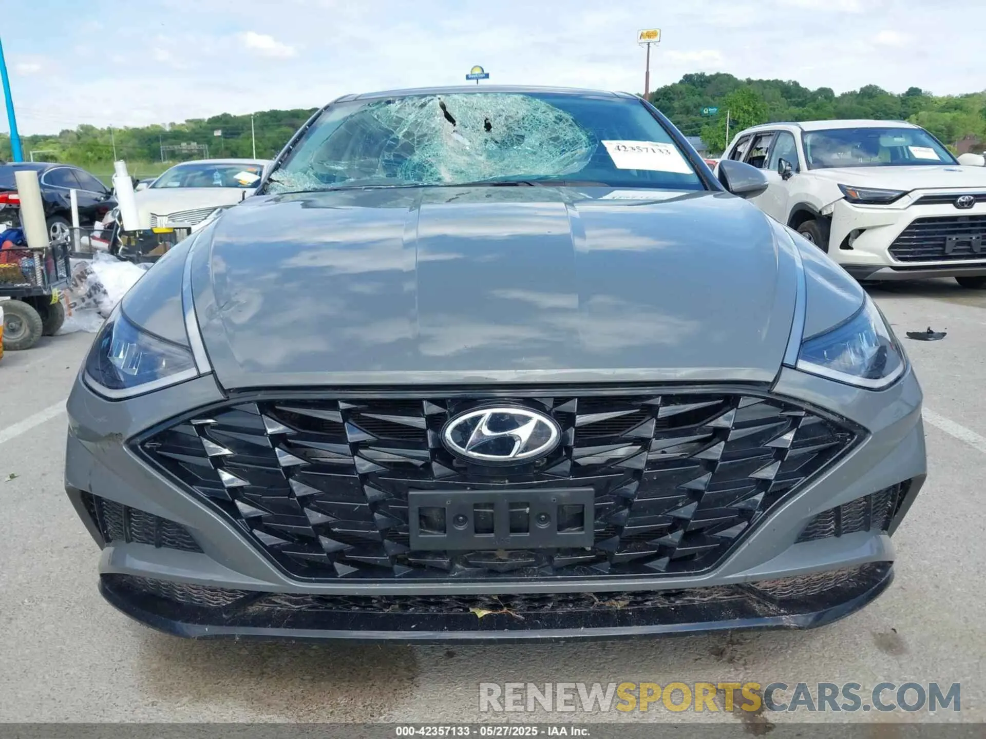12 Photograph of a damaged car KMHL14JA9PA250605 HYUNDAI SONATA 2023