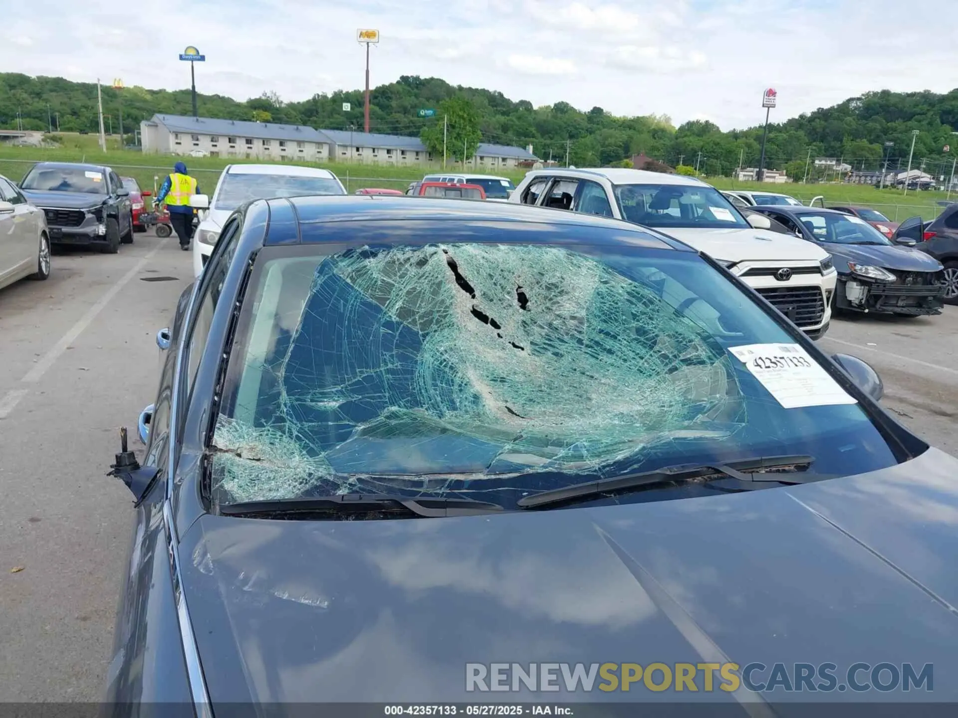 6 Photograph of a damaged car KMHL14JA9PA250605 HYUNDAI SONATA 2023